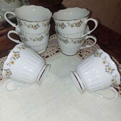 Прозора порцелянова кавова чашка