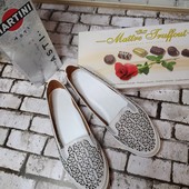 Кожаные балетки с необычной перфорацией