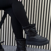 Зимові черевики, що гріють стиль так само, як і ноги.