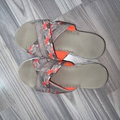 Брэндовые тапки Scetchers размер 38