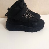 Зимові черевики для хлопчика розмір 28 устілка 18 см