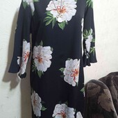 Сукня на підкладці 10/14/42 розміру,в грудях 98 см.