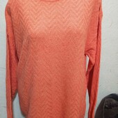Гарний светр в грудях 118 см.