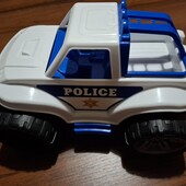 Величезна машина