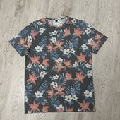 Стильна футболка від Topman, розмір М. 44% бавовна. Нова.