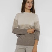 Актуальний светр в стилі колор-блок від Damart, розмір 10/12.