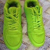 375 Кросівки