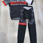 У новому стані чоловічий вело костюм розмір ХЛ.