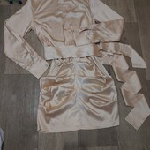 Сукня атласна