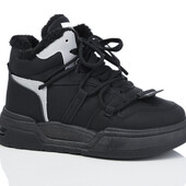 Крутезні кросівки. Зима.