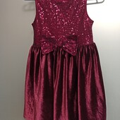 Нарядное бархатное платье 5-6 лет с паетками.