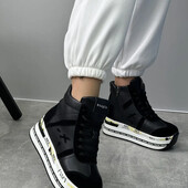 В стилі Premiata. Черевики жіночі зимові на шнурівці та змійці (блискавці), чорні, на платформі