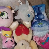 Лот м'яких іграшок