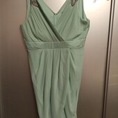 Платье нарядное ,размер евро 22