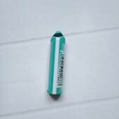 В лоті 1 шт. Ластик кольоровий