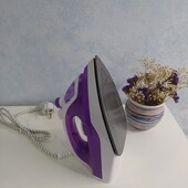 Утюг с керамической подошвой.1200 ватт.