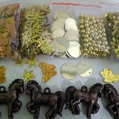 Сніжинки і намистини, паєтки 700шт