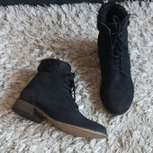 р.37;38.Черевички Godillette Andre нат.замша.