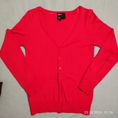 Яскрава кофточка