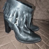 Шикарні ботільони натуральна замша Zara 37p