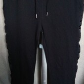 Спортивные штаны с лампасами