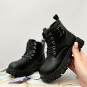 Дитячі демісезонні черевики для маленьких модниць.