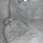 Дуже теплий комплект . На дівчинку 2-4 роки