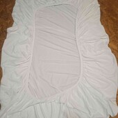 Фірмова трикотажна простинька на ризинці,заміри 125/200