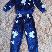 Тепла піжама або домашній костюм