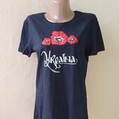 Жіноча футболка з маками.