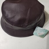 В лоте 2 шапки панама + берет кож зам