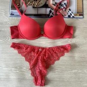 Гладкий бюстгальтер із пушап 75а и трусы