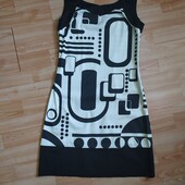 Оригінальне плаття в стані нового.