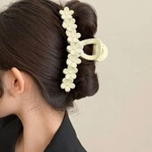 Большая заколка краб цветочная дуга 12 см пластик, бежевая на выбор