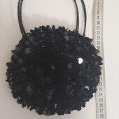 Маленька чорна сумочка