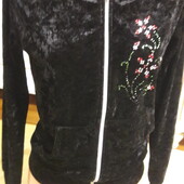 Розпродаж! Велюрова кофта з вишивкою