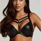 24. Бюстгальтер пушап 75D