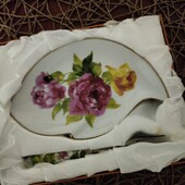 Тарілочка із виделкою у подарунковій коробці