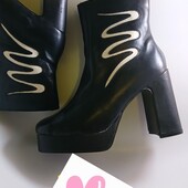 Зимние на меху р.7.5 Италия (есть ньюансы (витрина