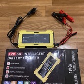 Автомобільний зарядний пристрій 12В/6А