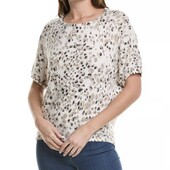 Стильна футболка від C&A, розмір М. 100% бавовна.