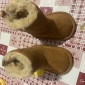 Угі та кросівки для малюків від 0 до 6 місяців одним лотом