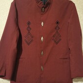 Оригинальный пиджак с вышивкой