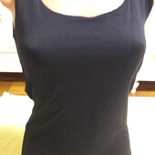 Розпродаж! Базова чорна майка