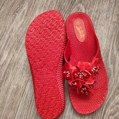 Якість! Стильні та зручні шльопки, не бояться води