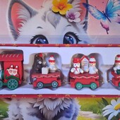 Дерев'яний новорічний потяг