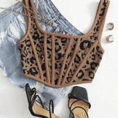 Трендовий топ з лео принтом, М