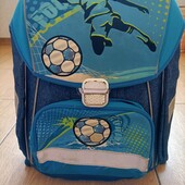 Шкільний портфель хлопчику