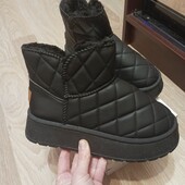 Зимові круті уггі, розмір 39, нові.