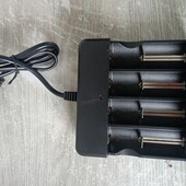 Універсальний зарядний пристрій MD-484A 4.2V 1000mA для акумуляторів 18650/16340/26650/14500 та інш